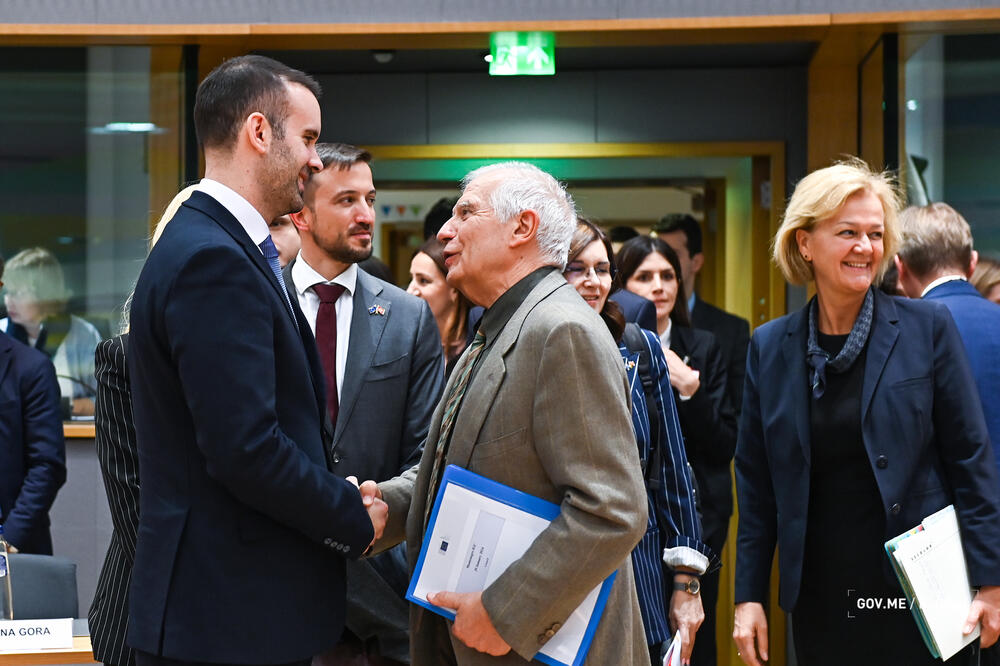 <p>Iz kabineta predsjednika Vlade Milojka Spajića su rekli da su tokom konferencije "posebno istaknuta imenovanja u pravosuđu, koja su nakon više godina omogućila nastavak ispunjavanja mjerila u poglavljima 23 i 24"</p>