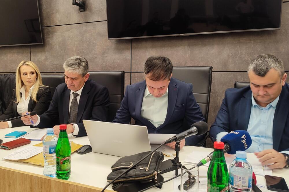 Sa otvaranja ponuda, Foto: Svetlana Mandić