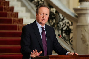Kameron: Velika Britanija će razmotriti priznavanje palestinske...