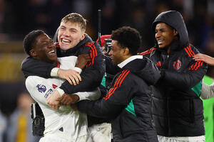 Crazy match in Wolverhampton: United shook even after 3:1, Ten Haga...