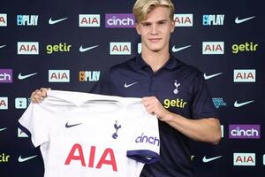 Tottenham brought the Swedish teenager from Djurgarden