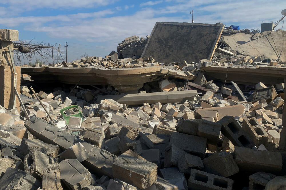Uništena zgrada u napadi na El Kaim, Foto: Reuters