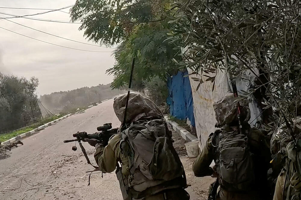 Izraelski vojnici u Kan Junisu, Foto: Reuters