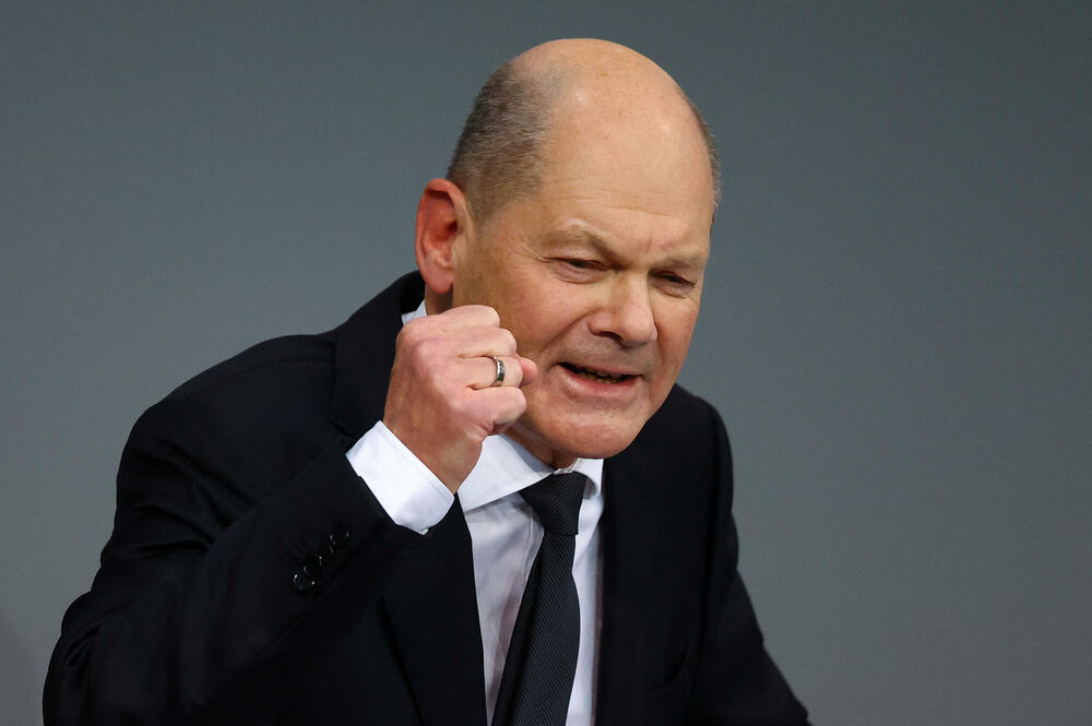 Priznao da je vlada pravila pogrešne poteze: Šolc