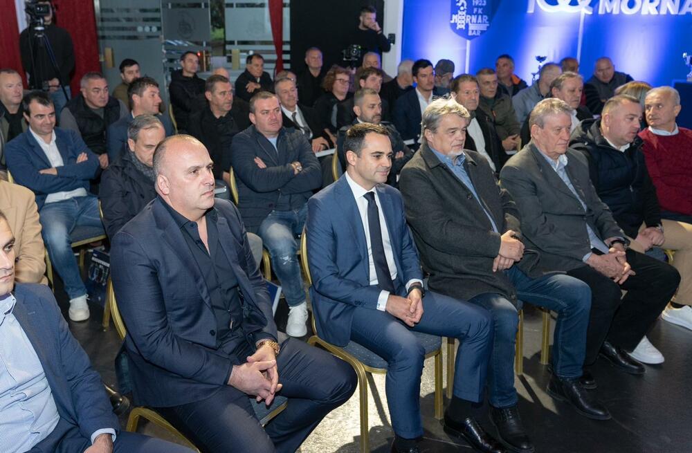 Monografija FK Mornar