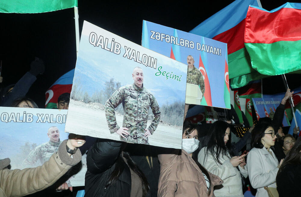 pristalice Ilham Alijev