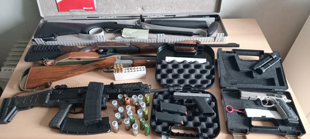 Oduzeto oružje