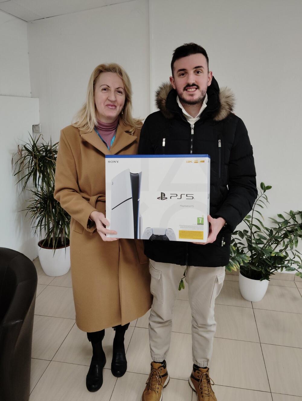 <p>Izvučeni su dobitnici nagradne igre - “Igraj i osvoji - HDL vas nagrađuje”</p>