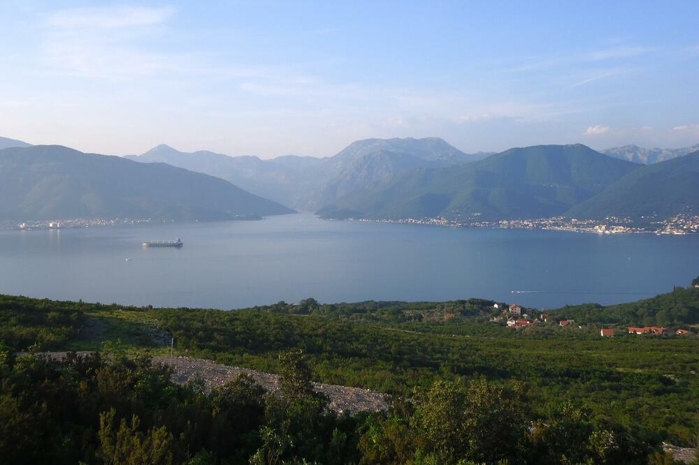 Tivatski zaliv, Boka Kotorska