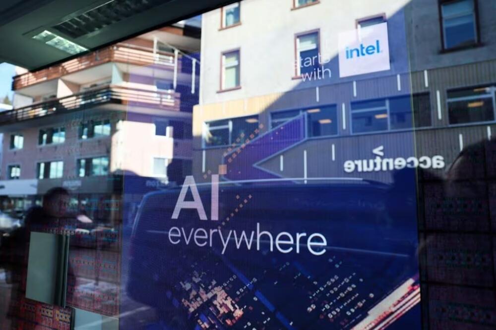Slogan vezan za AI prikazan u jednom od paviljona tokom foruma u Davosu 2024., Foto: Screenshot