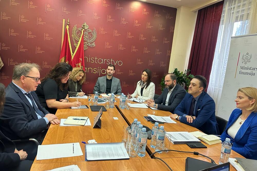 Sa sastanka, Foto: Ministarstvo finansija