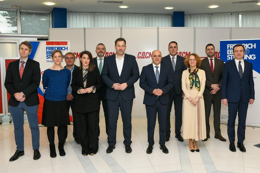 Učesnici konferencije, Foto: SDP