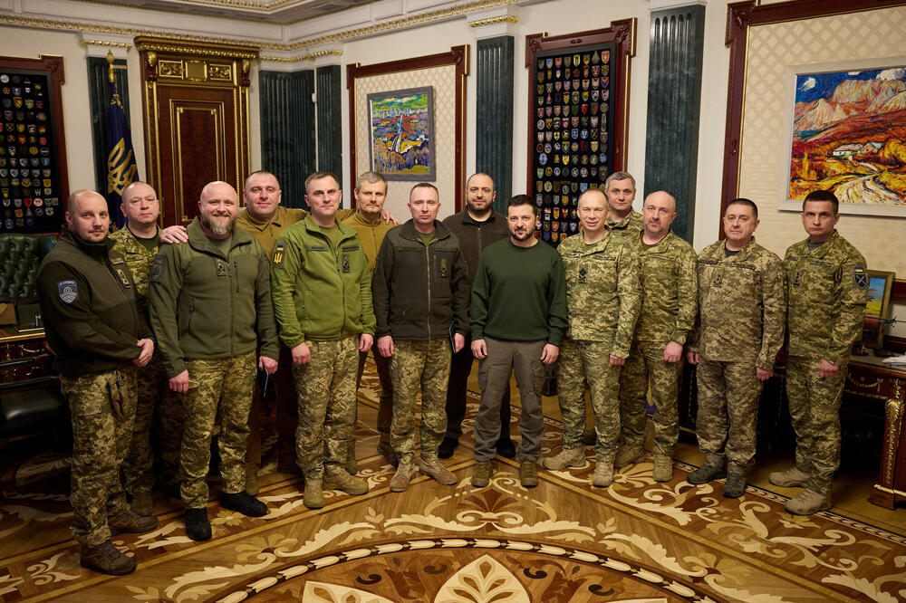 Zelenski na sastanku sa novoimenovanim najvišim vojnim komandantima u Kijevu, Foto: Reuters