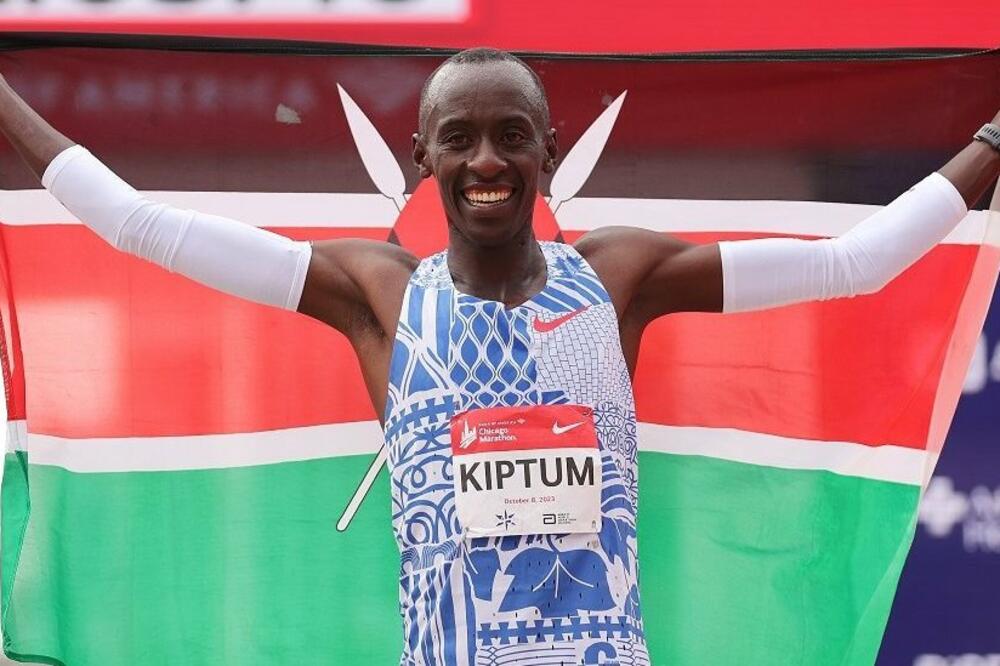 Just half a year ago, Kiptum became the new world record holder in the marathon, Photo: Getty Images
