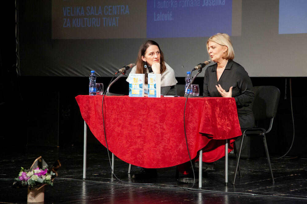 Sa promocije romana, Foto: CG News