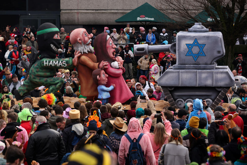 <p><span style="background-color: rgb(255, 255, 255);">Na ulicama Dizeldorfa danas je održan karneval koji su obilježile i mnoge kreacije sa političkim porukama.</span></p>