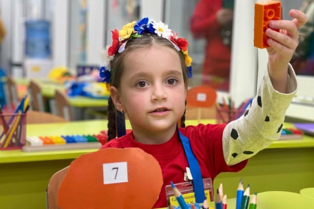 Šestogodišnja Nika pohađa predškolsko pod zemljom, Foto: BBC