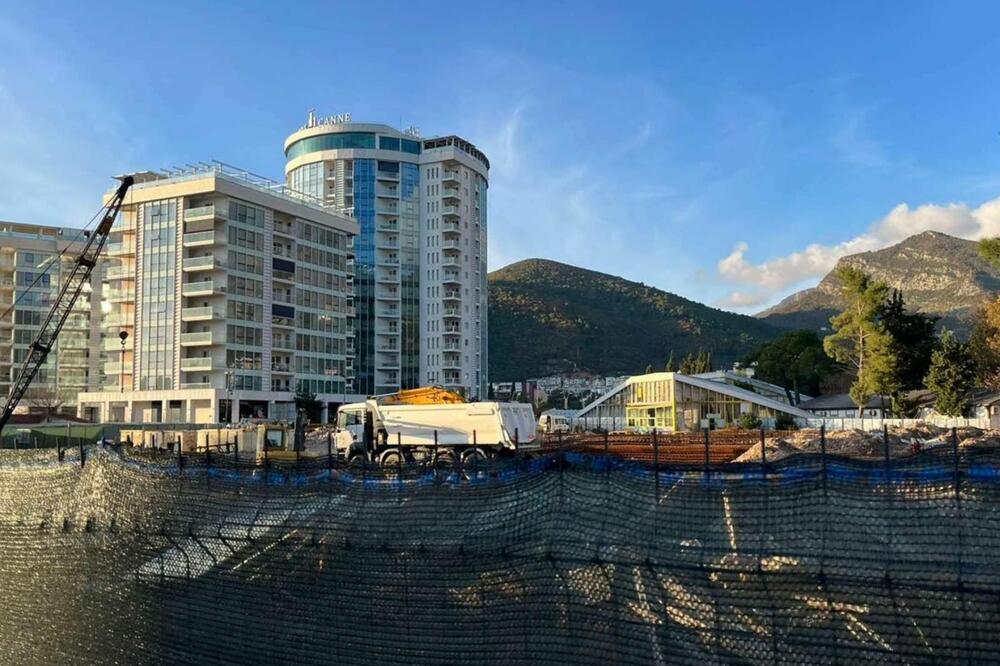 Gradnja uveliko počela, Foto: Vuk Lajović