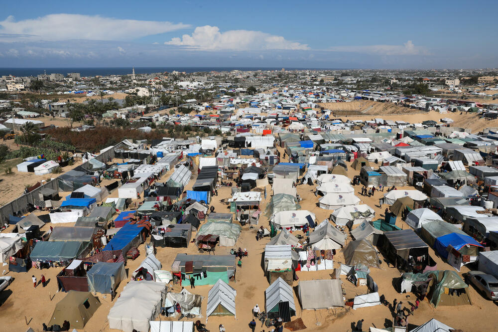 Kamp za raseljene Palestince u Rafi, Foto: Reuters