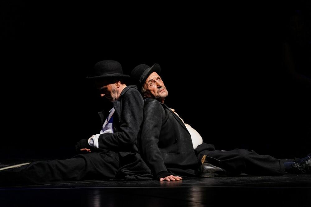 <p>Kada se kaže &bdquo;gospodin Nikšić&ldquo;, prema riječima predsjednika Skupštine, misli se na snažni kulturni i umjetnički prizvuk koji se u &bdquo;ovom gradu i danas osjeća na svakom koraku, na tu specifičnu kulturnu energiju koju je Nikšić sačuvao i u najtežim vremenima&ldquo;</p>