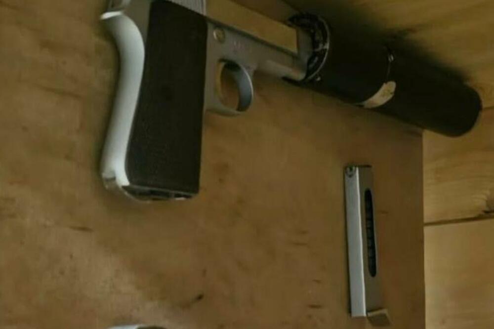 Pronađeno oružje, Foto: Uprava policije