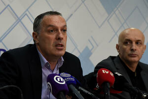 Božović: Prosvjetni radnici koji su u štrajku meta pritisaka i...