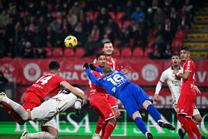 Milan with one less player had a point in their pocket, but in the end they lost to...