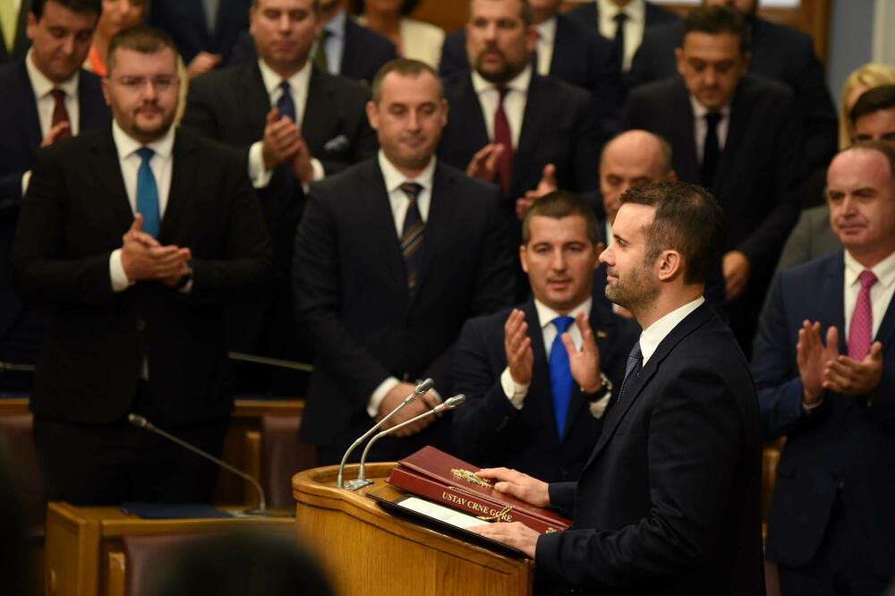 “Izbori u junu prošle godine pomogli da se poboljša rezultat”: Polaganje zakletve novog premijera i ministara, Foto: BORIS PEJOVIC