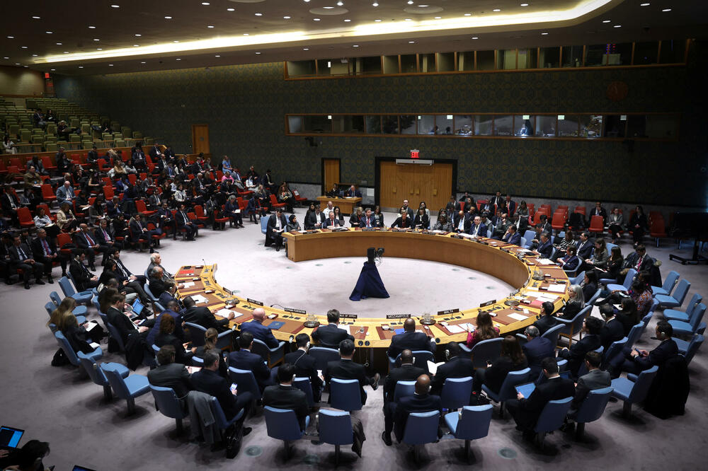 Savjet bezbjednosti UN se sastaje da raspravlja o rezoluciji kojom se zahtijeva hitan humanitarni prekid vatre u Gazi, u sedištu UN u Njujorku, SAD, 20. februara, Foto: Reuters
