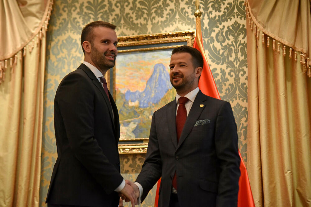 Vlada predlaže ambasadore, pa mišljenje daju odbor i predsjednik države: Spajić i Milatović, Foto: BORIS PEJOVIC