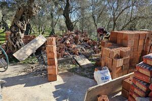 Action to demolish illegal buildings in Ulcinj continued: Owners...