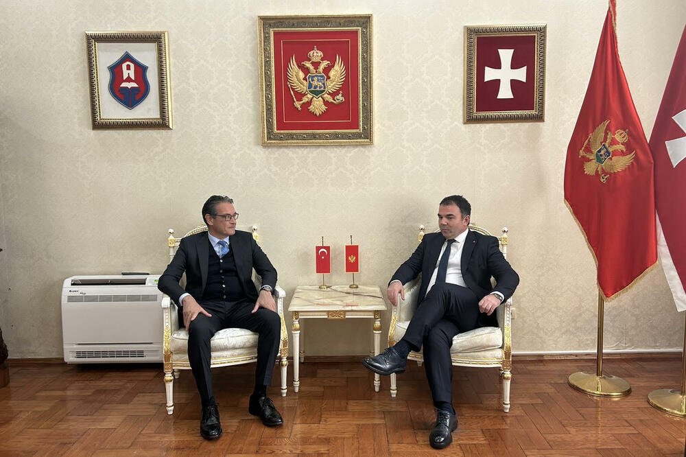 Sa sastanka, Foto: Prijestonica Cetinje