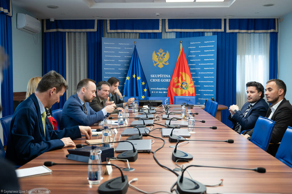 Sa sastanka, Foto: URA