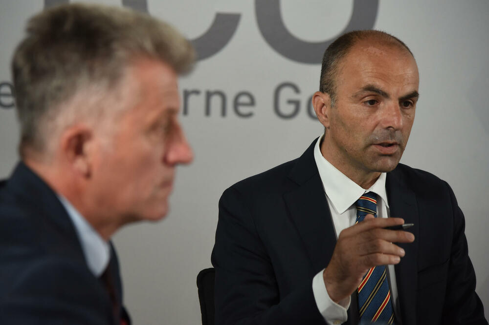 Predsjednik Savjeta Drljević i direktor Raonić, Foto: Luka Zekovic