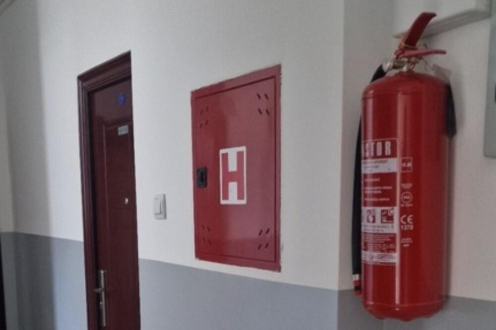 Iz jedne od stambenih zgrada, Foto: Privatna arhiva