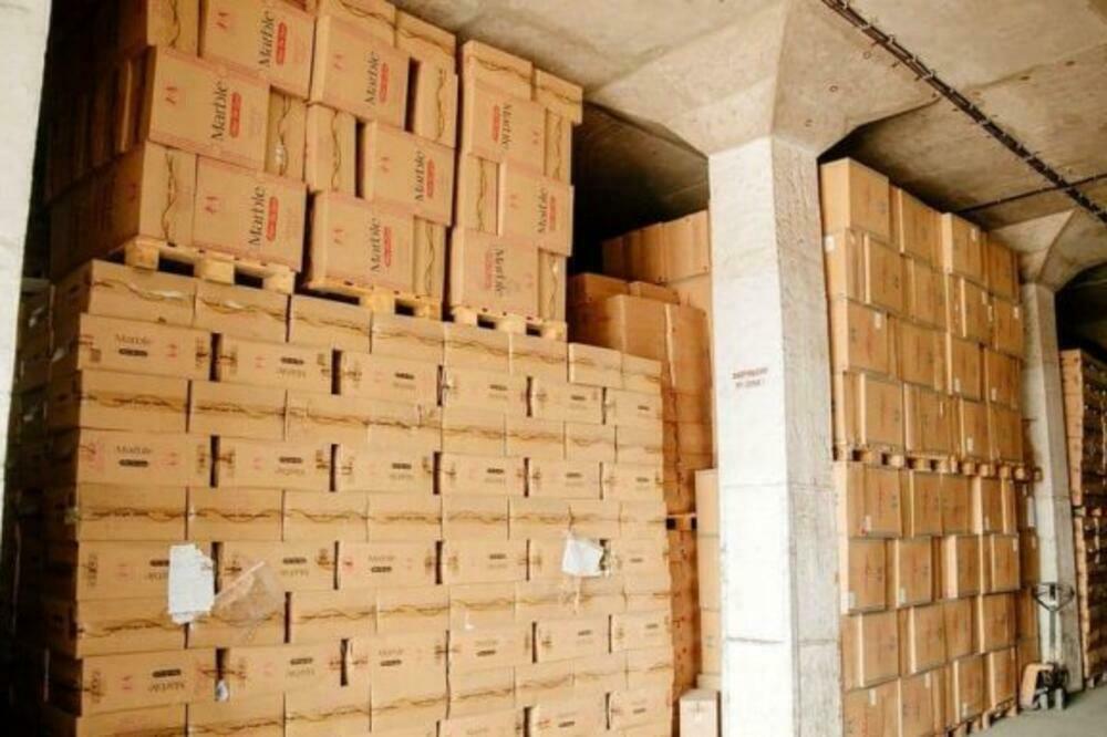 Zaplijenjene cigarete u Luci Bar, Foto: UPC