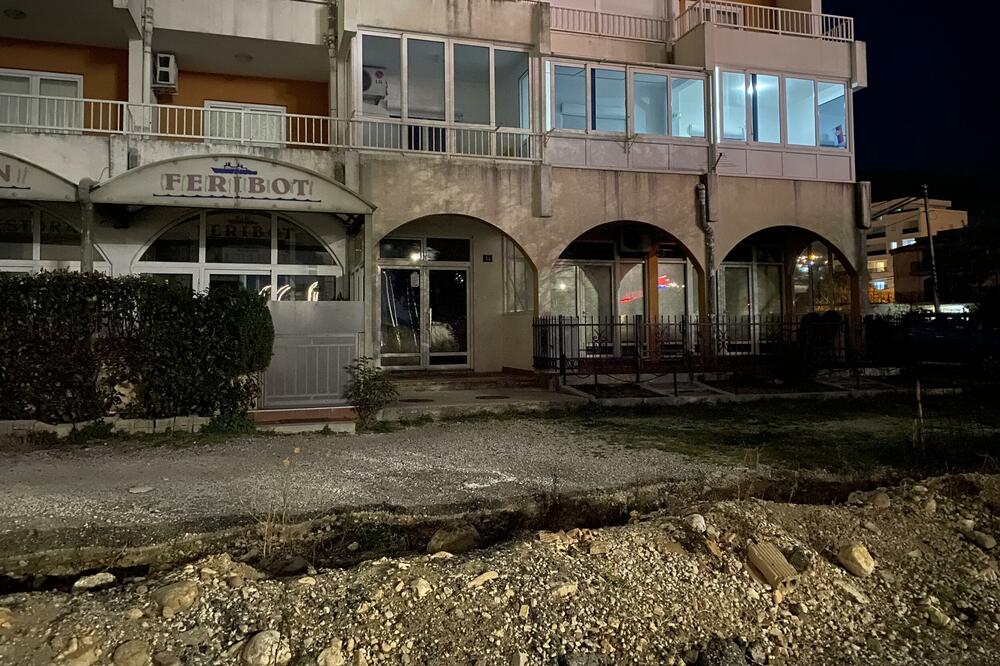 Okruženi rovovima, Foto: Marija Pešić