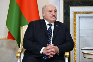 Lukašenko na dan parlamentarnih izbora najavio da će biti kandidat...
