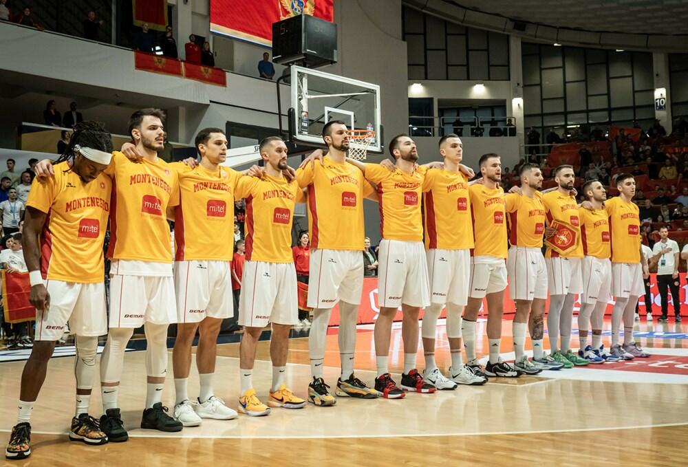<p>Košarkaška reprezentacija Crne Gore u 2. kolu kvalifikacija za Eurobasket savladala u Podgorici Švedsku - 95:70</p>