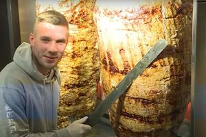 The king of goals is today the king of kebabs: Podolski opened 30 restaurants,...