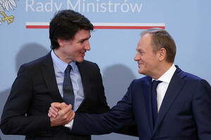 Prime Ministers of Canada and Poland: Frozen 300 billion Russian dollars...
