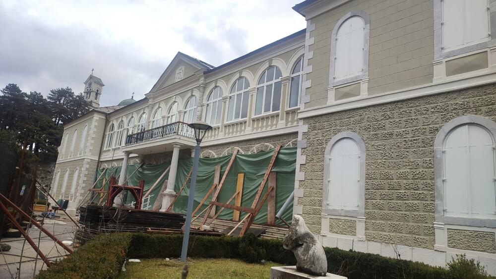 <p>Radovi na rekonstrukciji Dvorca kralja Nikole u Nikšiću biće završeni do kraja sedmice</p>