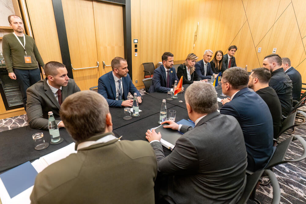 <p>Milatović se tokom Samita, između ostalih, sastao sa predsjednicom Moldavije Majom Sandu i predsjednikom Ukrajine Volodimirom Zelenskim</p>