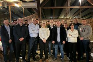 Članovi podgoričkog Odbora PES-a podnijeli ostavke na sve funkcije...