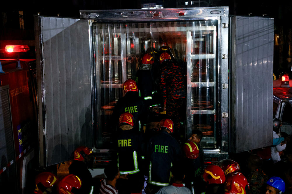 Vatrogasci na mjestu događaja, Foto: Reuters