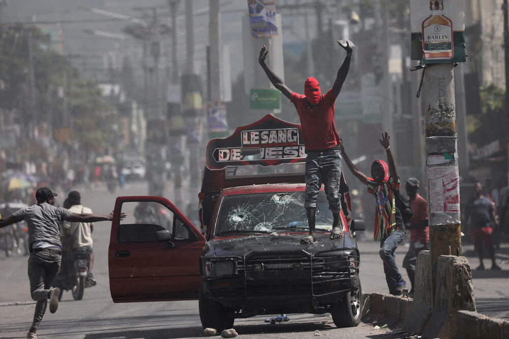 Protesti protiv Vlade i zbog nesigurnosti u Port-o-Prensu, Foto: Reuters