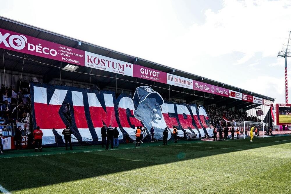 Erik Roa je kralj za navijače Bresta, Foto: Ligue 1 Uber Eats (X)