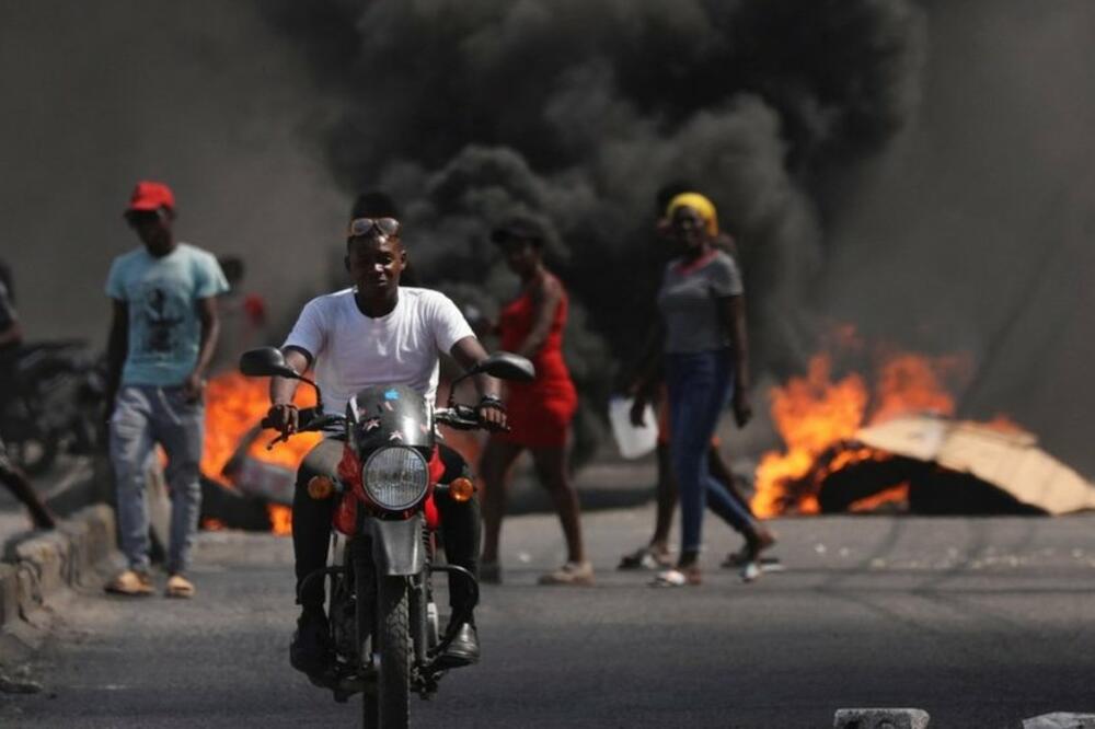 Na ulicama prijestonice Port-o-Prensa već mjesecima vlada nasilje, Foto: Reuters