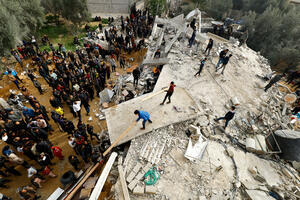 BLOG Palestinian officials: At least 17 people died in...