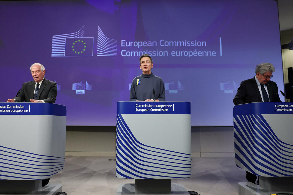 Borel, Vestager i Breton juče u Briselu, Foto: Rojters